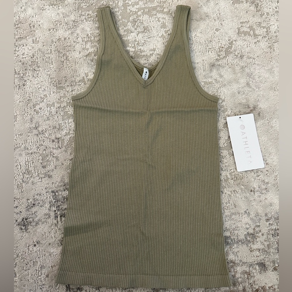 🆕 Athleta Recharge Ribbed Tank | S | Sage Green